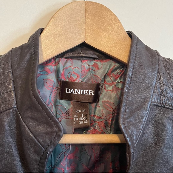 Danier Leather Coat, Brown, Women’s XS - Picture 2 of 3